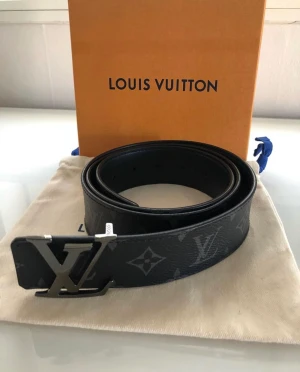 Louis Vuitton  - Säljer då jag har ett annat 