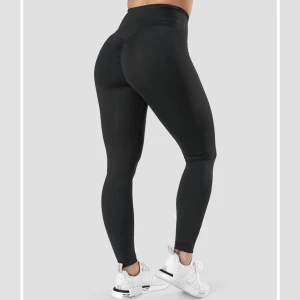 Scrunch ICIW träningstights - Scrunch träningstights från ICIW, i mörkblå (se sista bilden). Nypris 799kr