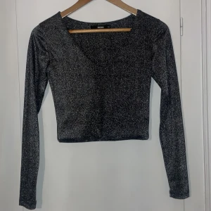 Glittrig topp - Nyskick✨