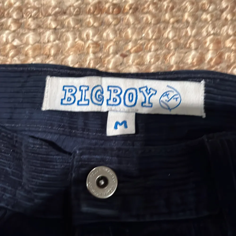 Blåa big boys i Manchester tyg från Polar skate Co (möööörkblå). Jeans & Byxor.
