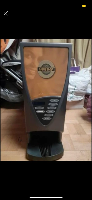 Kaffemaskin  - Hej jag säljer min kaffemaskin funkar jättebra 