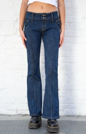 Brandy jeans - Ett par lågmidjade bootcut jeans från brandy. Säljer då jag inte använder dem💞