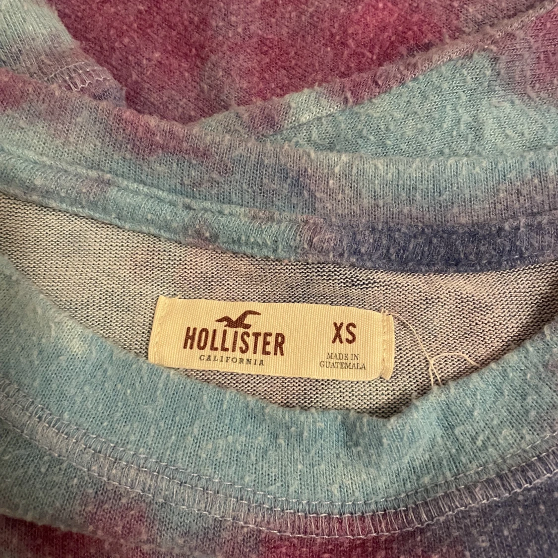 Färgglad hollister tröja - 91