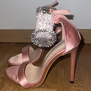 Klackar  - Helt Oanvända!! ♡