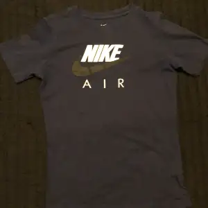 Blå Nike T-Shirt