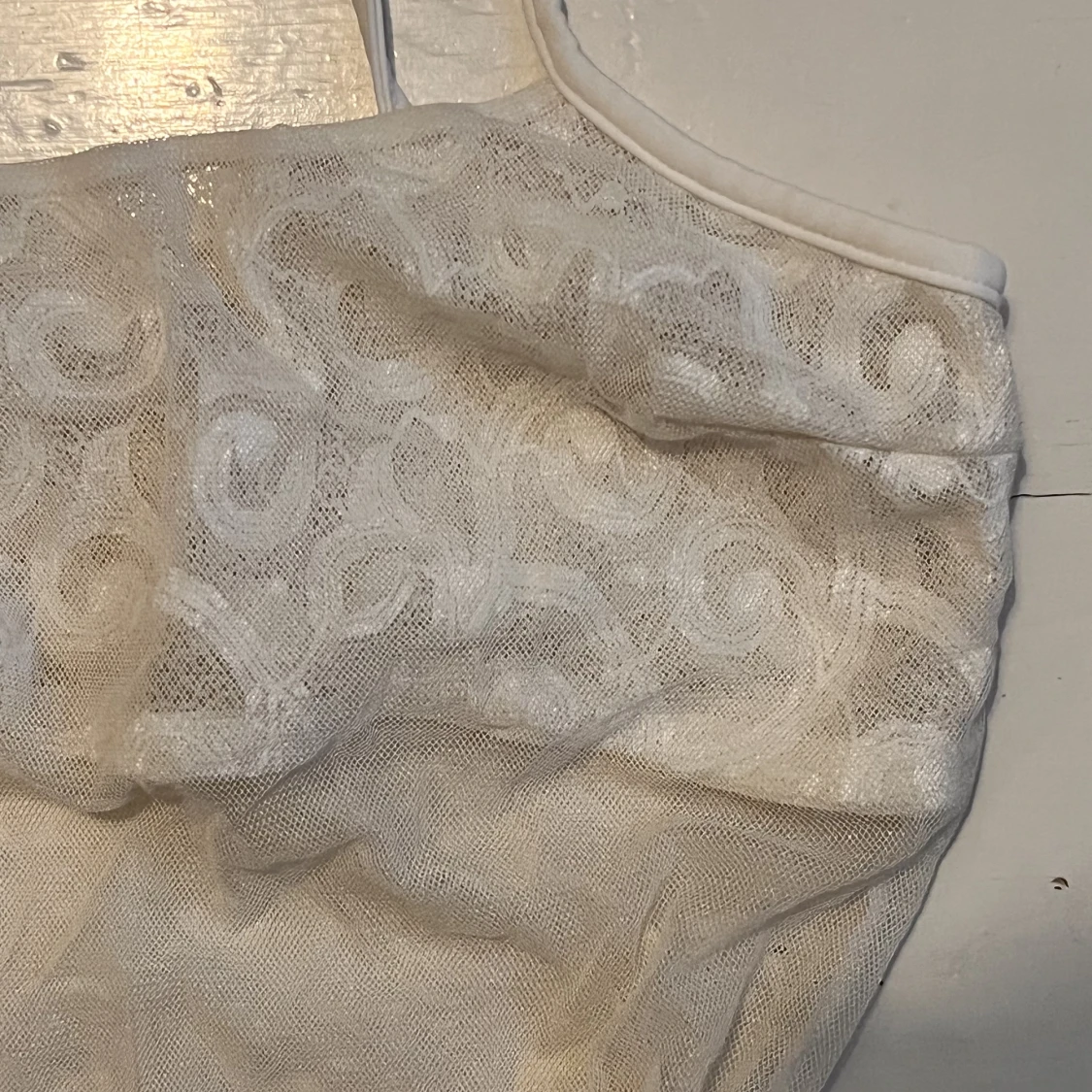 Vit meshklänning - 90