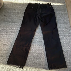 Vintage chinos  - Polo chinos i fint skick! Size 33/34 skulle jag säga, lägger sig snyggt över skorna 