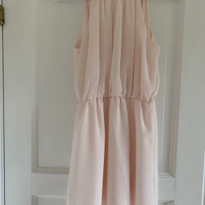 Klänning storlek 34 - Klänning storlek 34