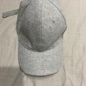 Keps från Bikbok - Säljer en köpa från Bikbok som aldrig är använd ändats testad 