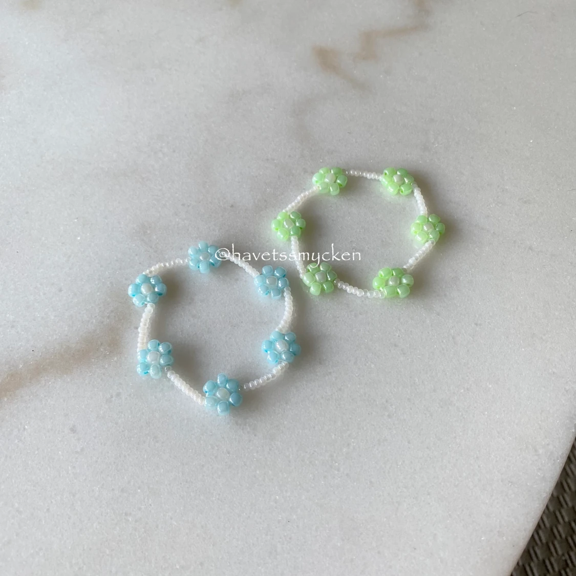 Skimrande pärlarmband  - 90