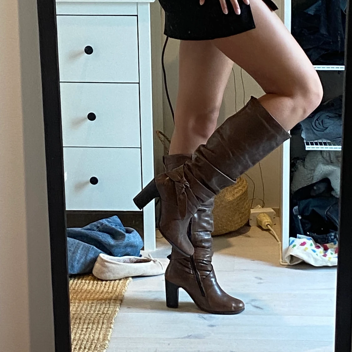 Bruna läderstövlar - 90