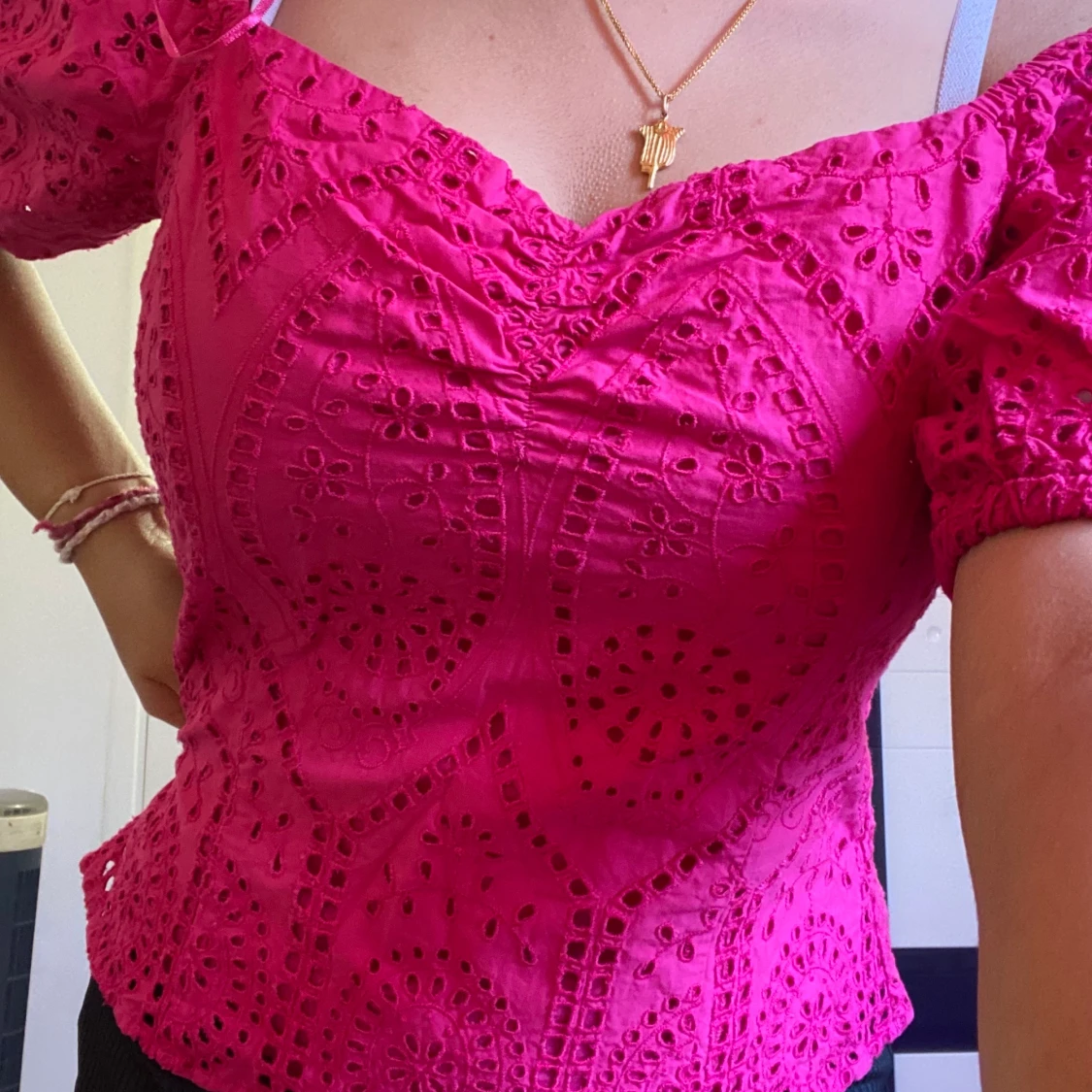 Assnygg tröja som är i helt nytt skick - 91