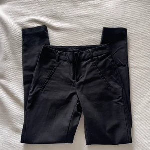 Lågmidjade Kostymbyxor  - Ett par snygga lågmidjade kostymbyxor! 👖 