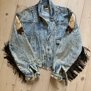 Denim jacket - Vintage denim jacket Lee with frans 