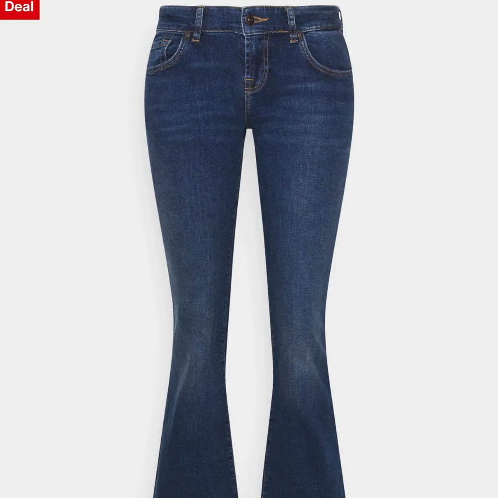 Säljer mina low Rise jeans från LTB  (Köpta på Zalando)  Andvända 1-2 gånger så dom är som nya. Jeans & Byxor.