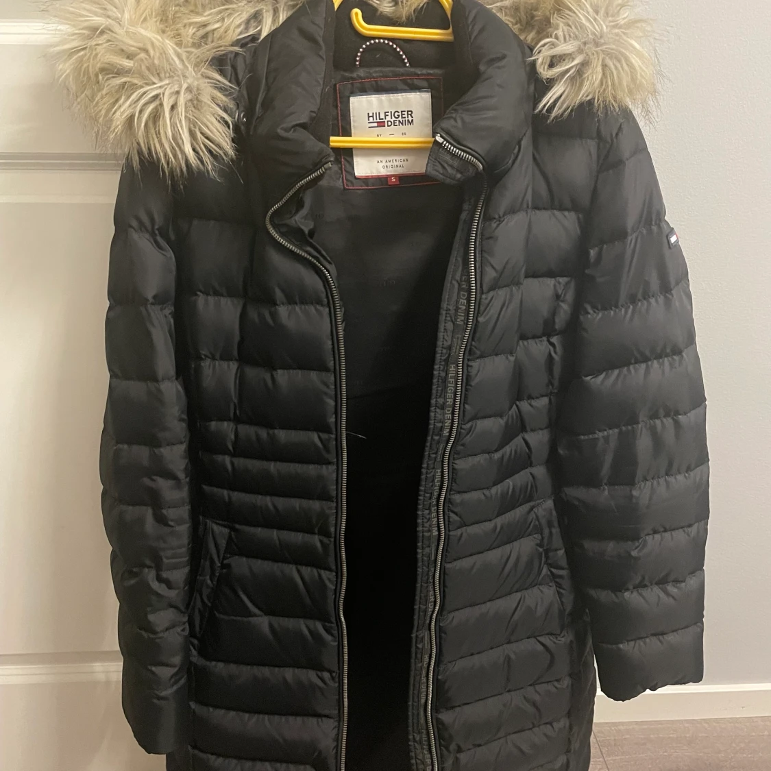 Tommy Hilfiger vinterjacka  - 90