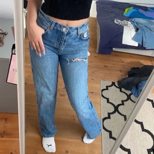 Pull n bear jeans - Fina pull n bear jeans, använda ett fåtal gånger🤍