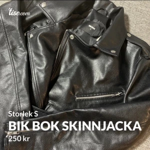Bik bok skinnjacka  - Storlek S