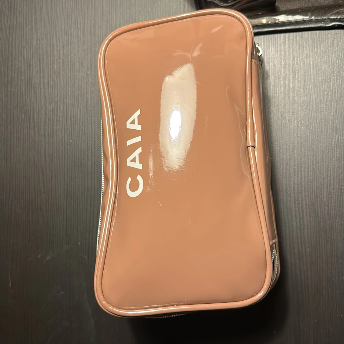 Caia necessär!  - 90