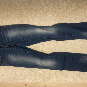 G star jeans - Jättefina jeans från g-star. Aldrig använda. Sitter som raka jeans. 