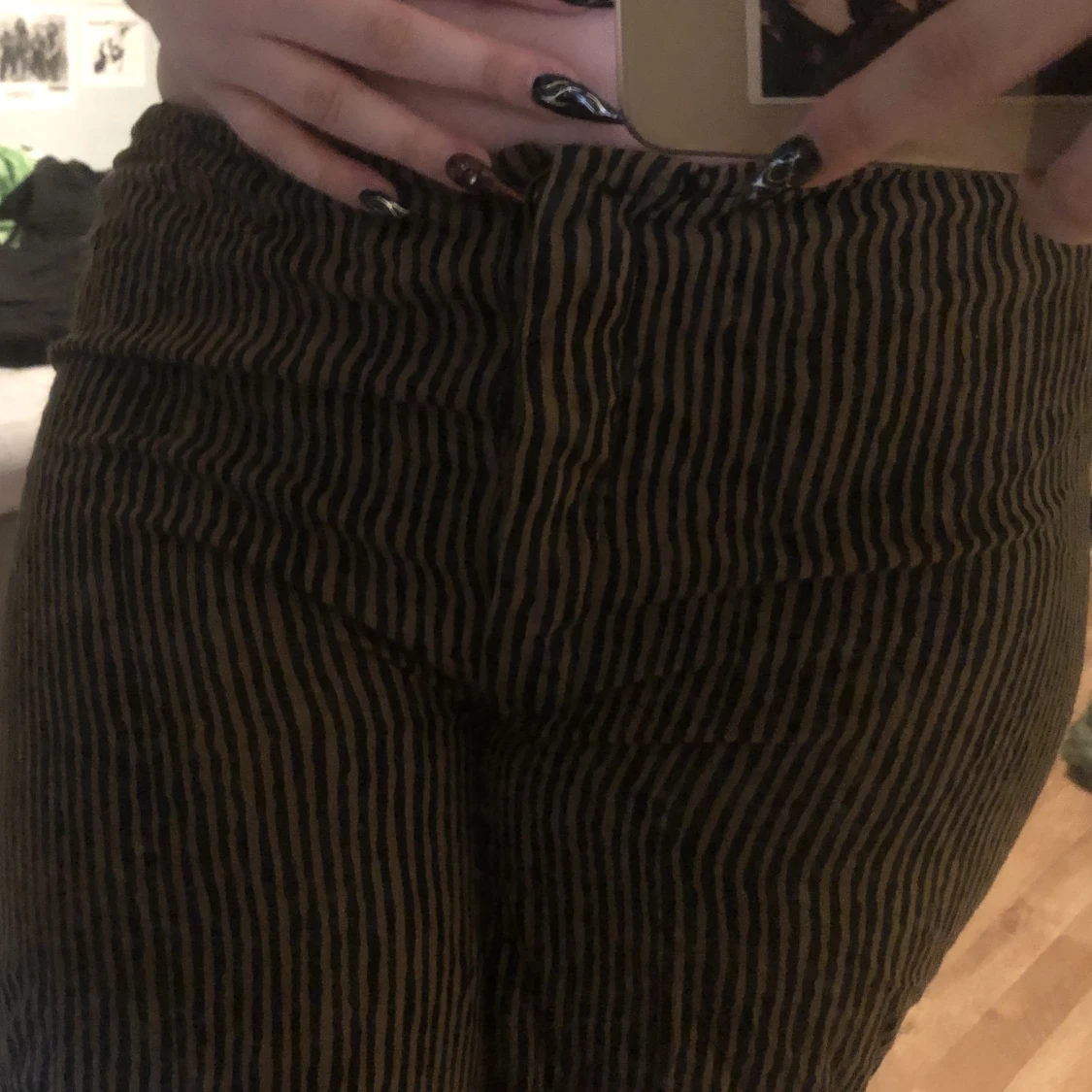 Brun- och svartrandiga byxor! - 90