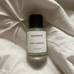 Parfym  - Parfym endast test sprayad. 