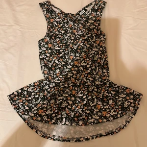 Skit snygg topp - Mycket bra skick  :)