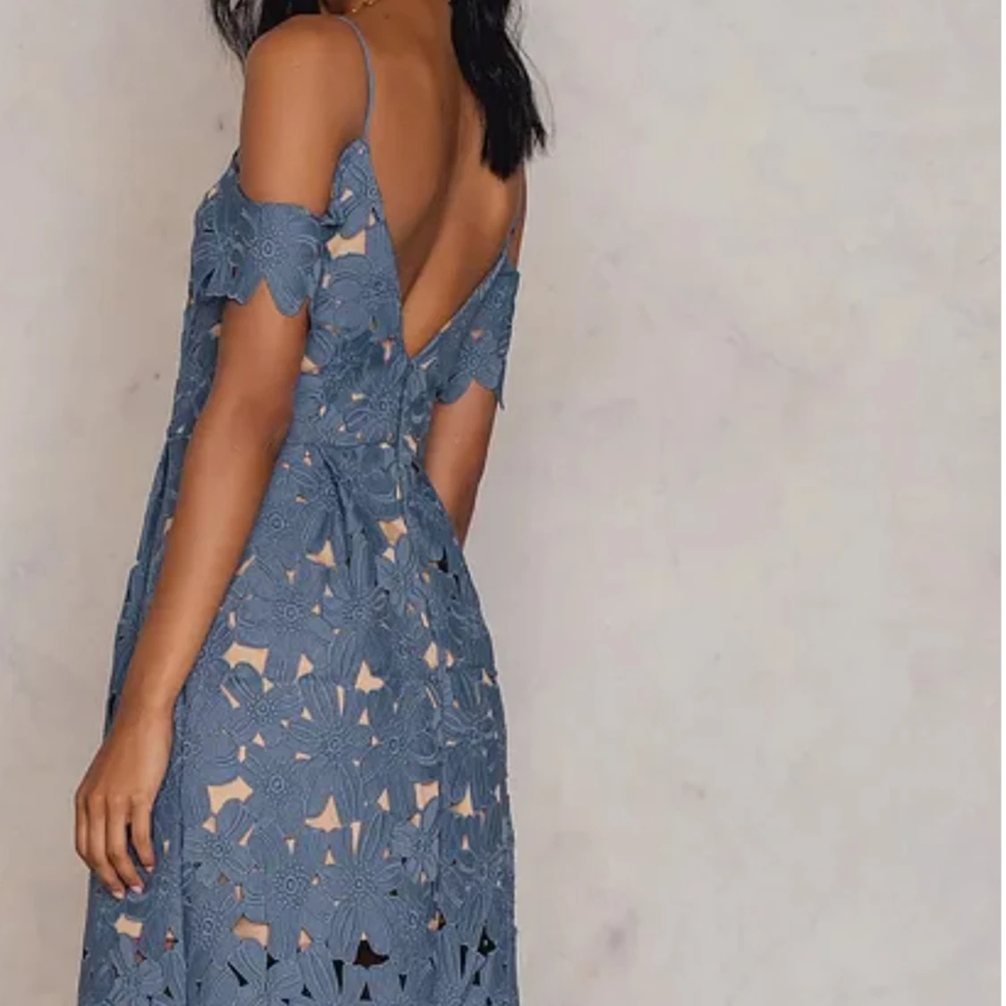 Cold Shoulder Crochet Midi Dress från NA-KD Boho - 91