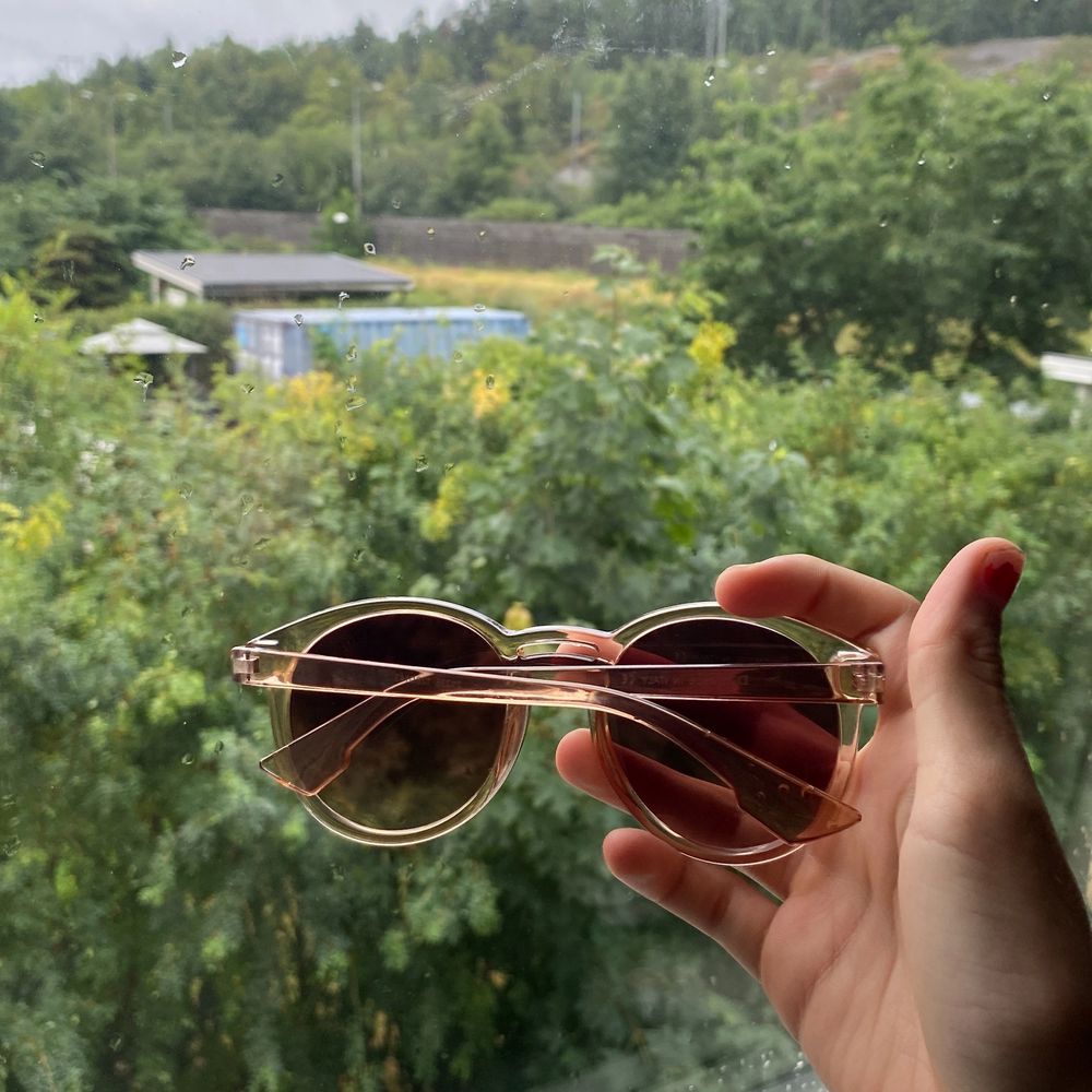 Ett par dior solglasögon (fake/kopia) | Plick Second Hand