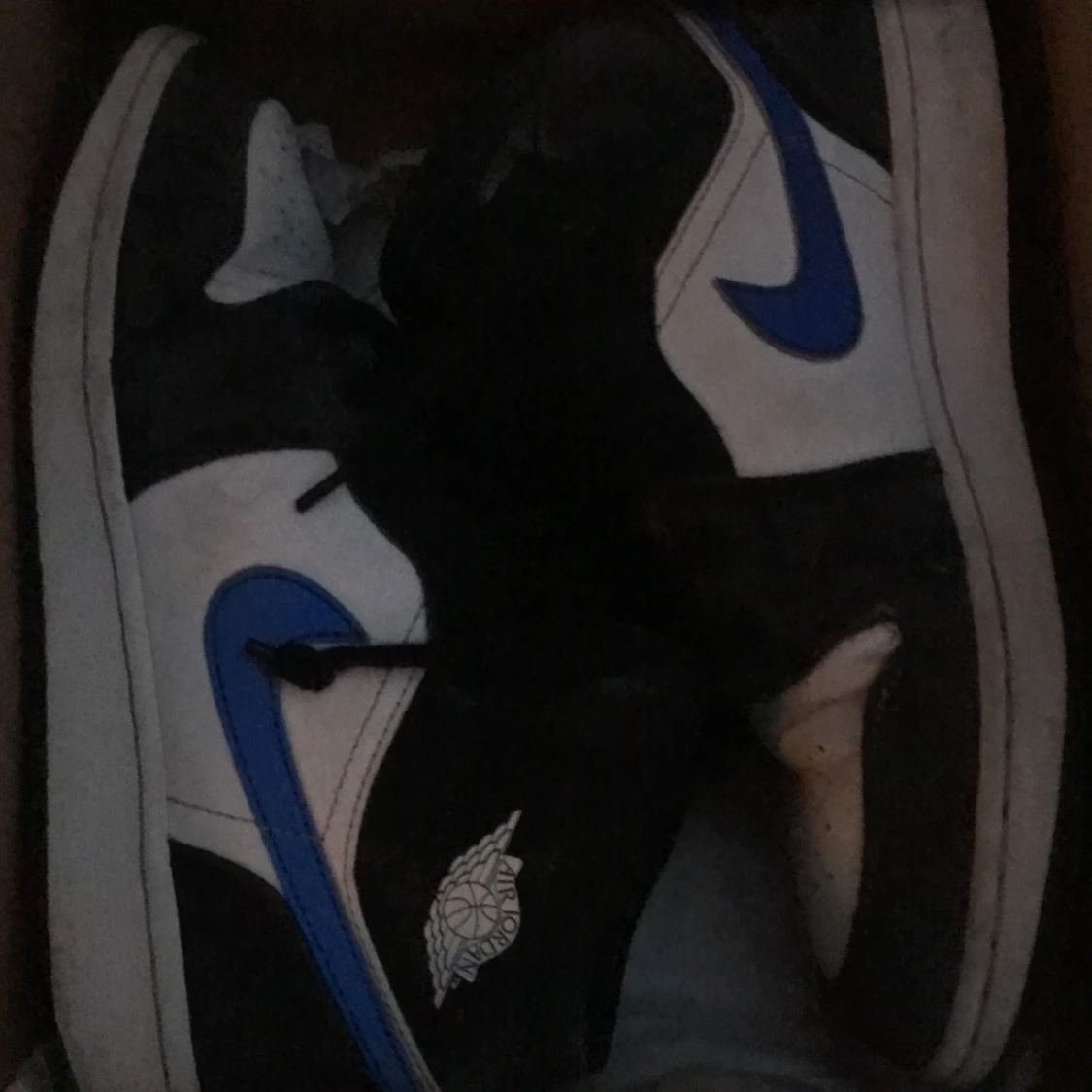 Säljer eller byter mins jordan 1 mid  - 91