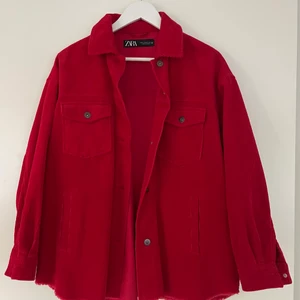 Skjortjacka - Oversized skjortjacka från zara, använd fåtal gånger
