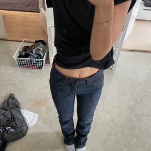 Baggy Jeans - Skitsnygga baggy/raka vintage jeans ifrån flash!❤️❤️