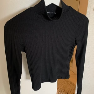 Topp från ginatricot, XS - Topp från Ginatricot i storlek XS, fint skick!