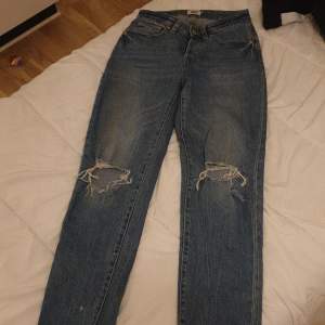 Ett par super snygga mom jeans