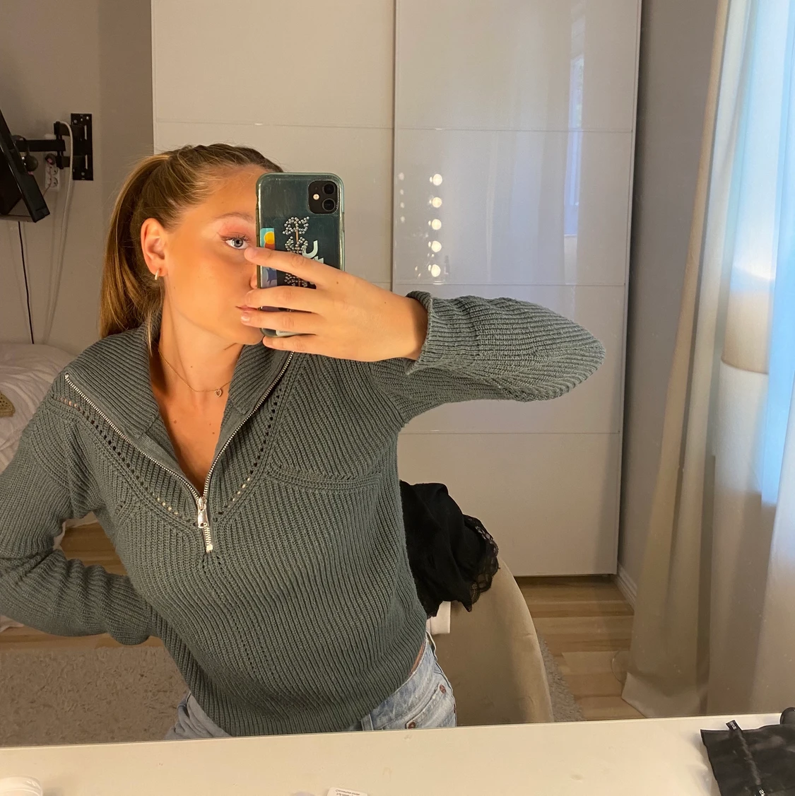 Stickad grön tröja med zip - 90