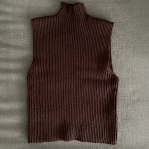 Stickad  - Stickad topp från zara i nyskick 