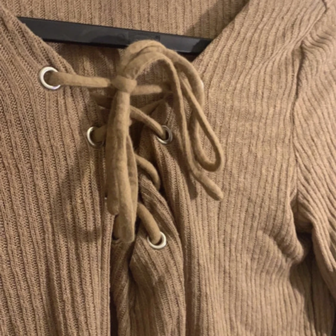 Bekväm tröja med snöre - 91