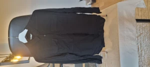 Skjorta svart stl 38 - Fint skick