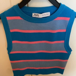Topp zara - Topp från zara, aldrig använd. Stl S, nyskick