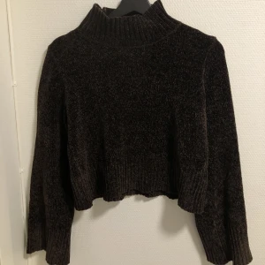 Mjuk och skön tröja  - I strl S. Otroligt mjukt och skönt material. Väldigt fin passform 