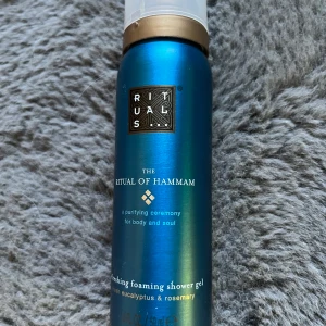 Duschskum - Shower gel från ritual 