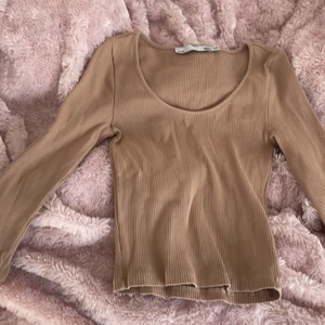 Fin tröja  -  Fin tröja från lager 157 Passar som storlek S.