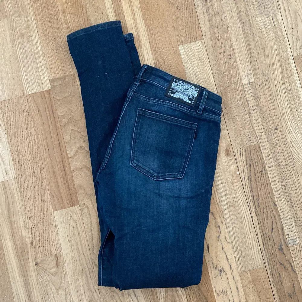 Low waist jeans  W: 30 L: 34 ”HIT LOW” fit. Jeans & Byxor.