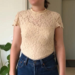 Spetstopp - Fin spetstopp från Zara. Storlek S men jag skulle säga xs snarare.