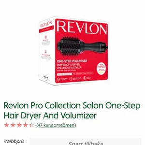 Värmeborste  - En hårfön/ värmeborste i nyskick, använd endast ett fåtal gånger! Köpt för 589kr+frakt, säljer för 200+frakt🤍 ”Hårfön och Volumizer är en kombinerad hårfön och volymborste i ett som ger både volym och glans till ditt hår. Du slipper att krångla med volym”