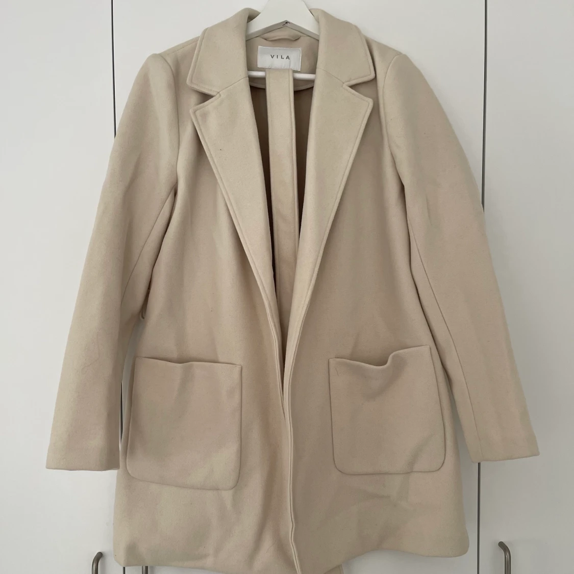 Beige höstjacka med knytning❤️ - 91