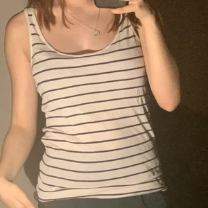 H&m linne - Ganska gammalt inte min stil längre