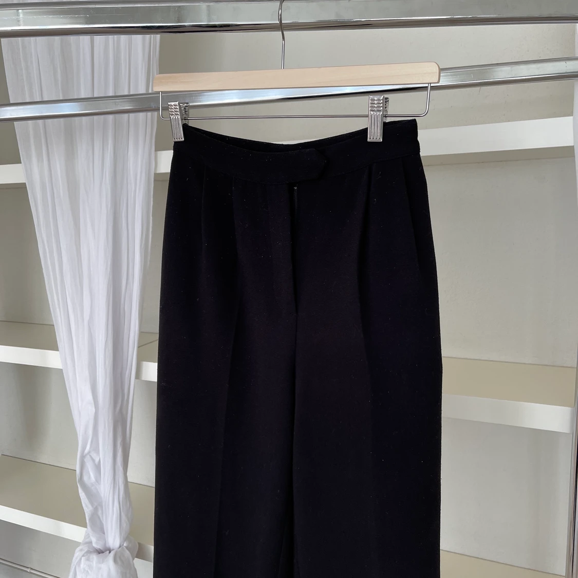 Svarta byxor  - 90