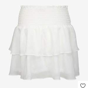En jättefin kjol kjol som används 5 gånger❤️