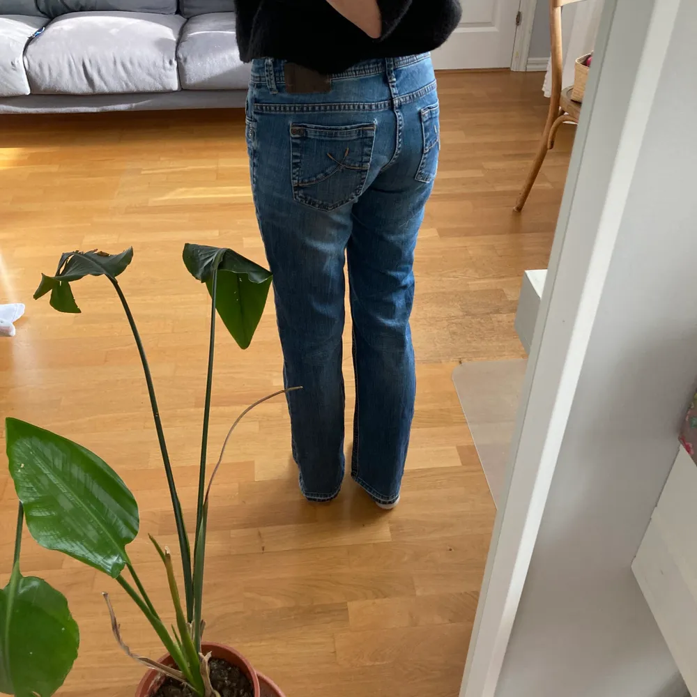 Köparen står för frakten💗  storlek 36. Jeans & Byxor.